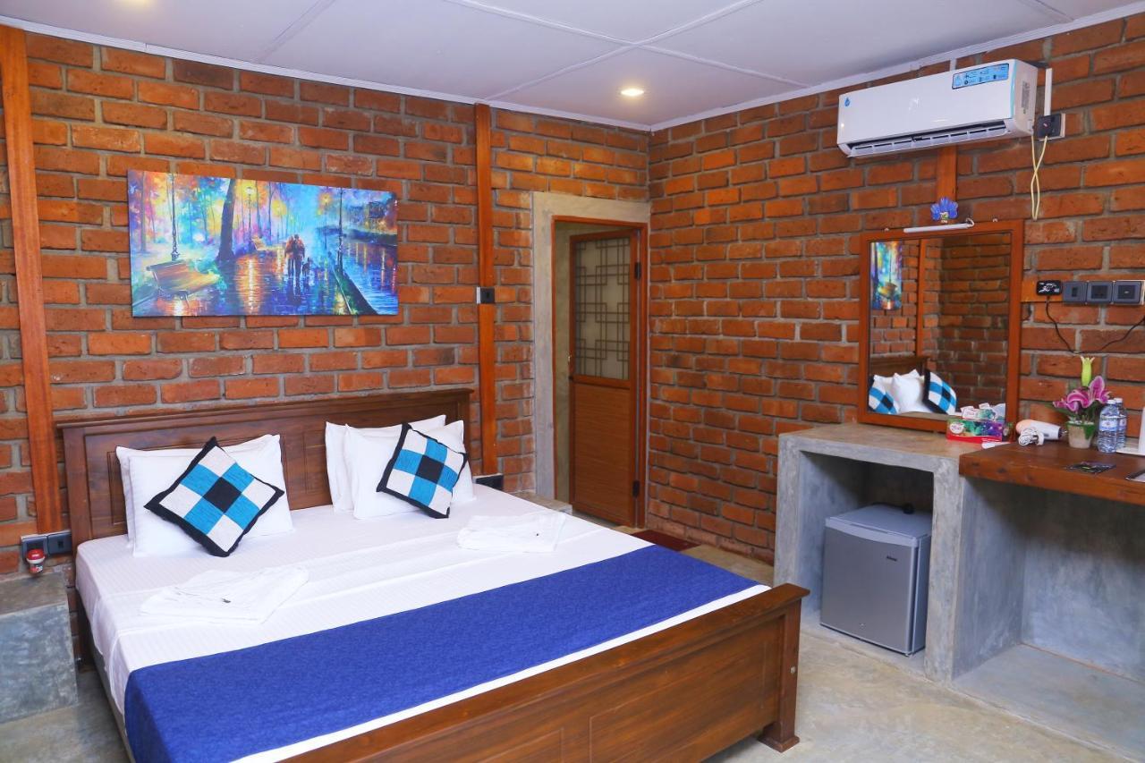 Click Hiriketiya Hotel Dikwella Luaran gambar